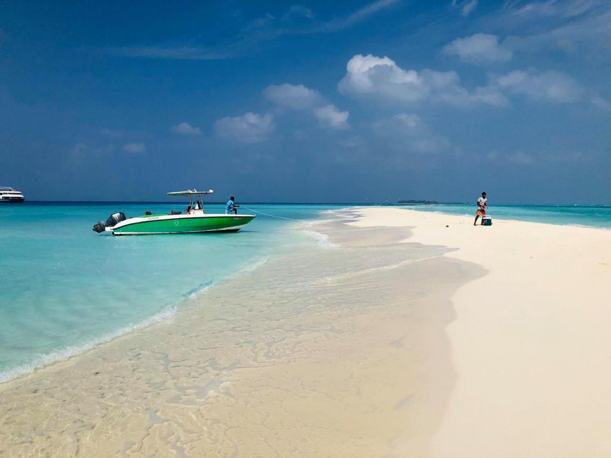 Huvan Inn Fulidhoo Exterior photo