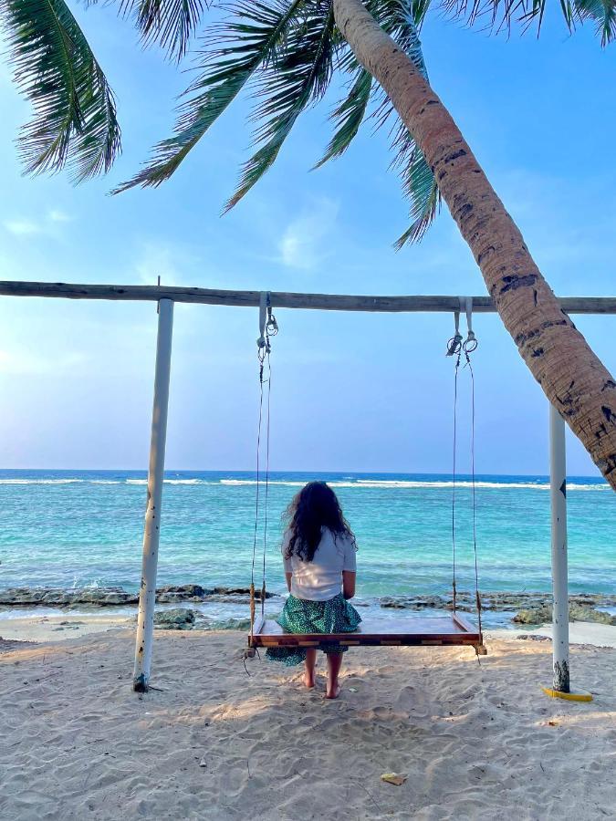 Huvan Inn Fulidhoo Exterior photo