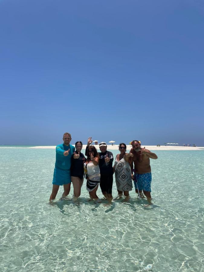 Huvan Inn Fulidhoo Exterior photo