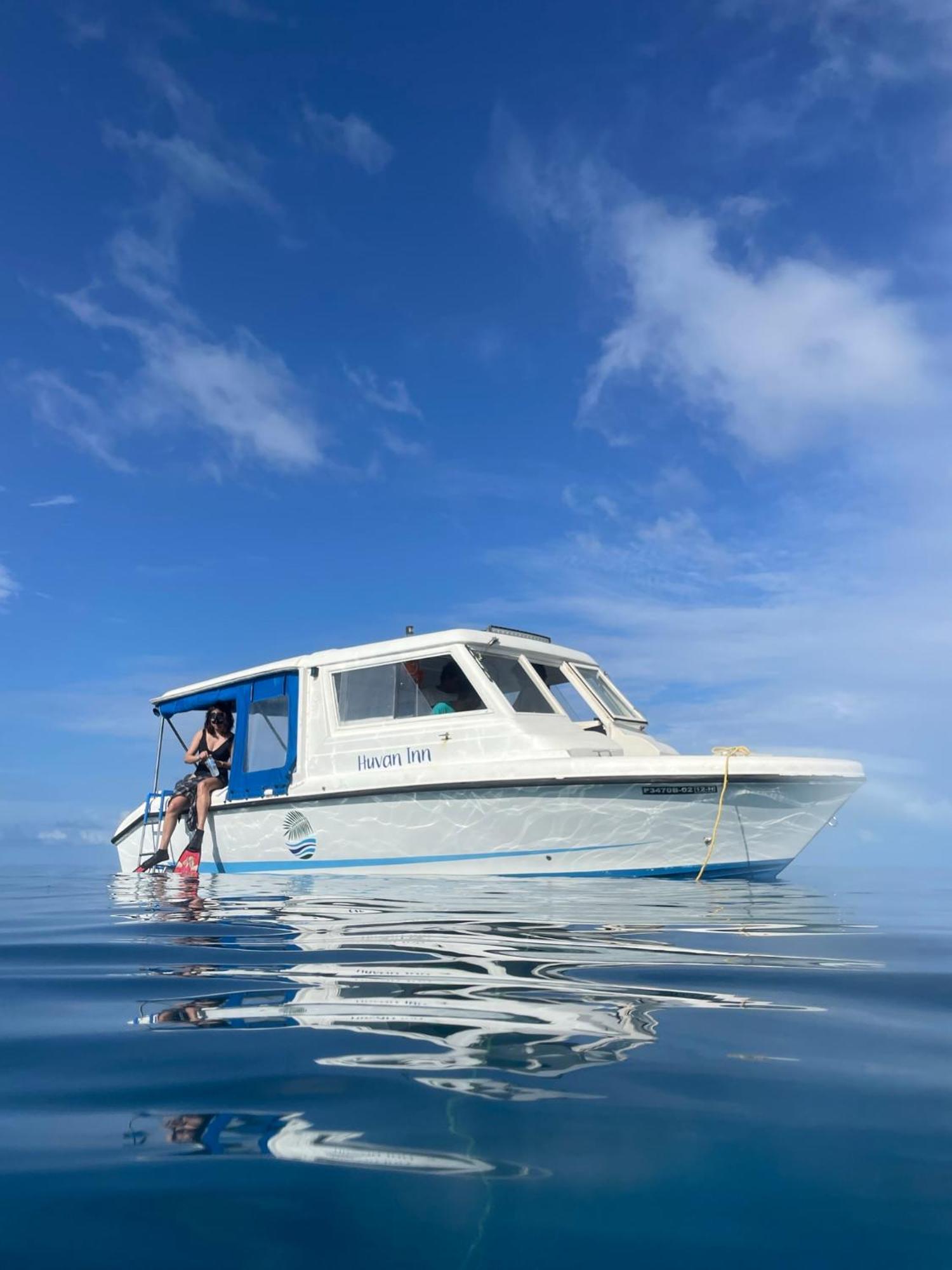 Huvan Inn Fulidhoo Exterior photo